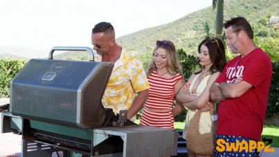 teen pussy on dad grill